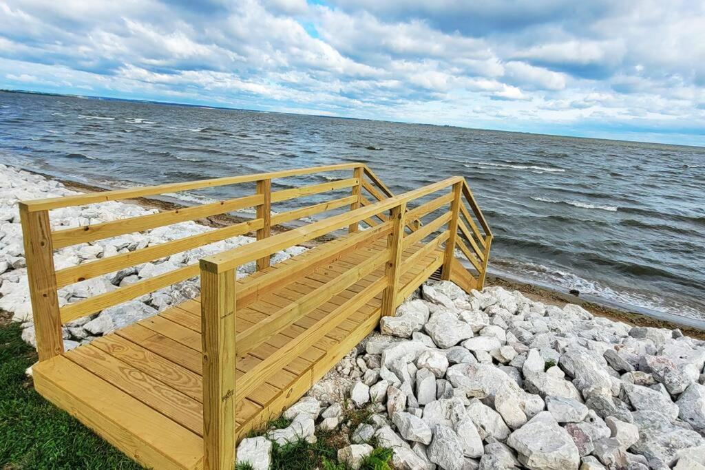 Waterfront Cottage Near Lambeau And Door County! Green Bay Exterior foto