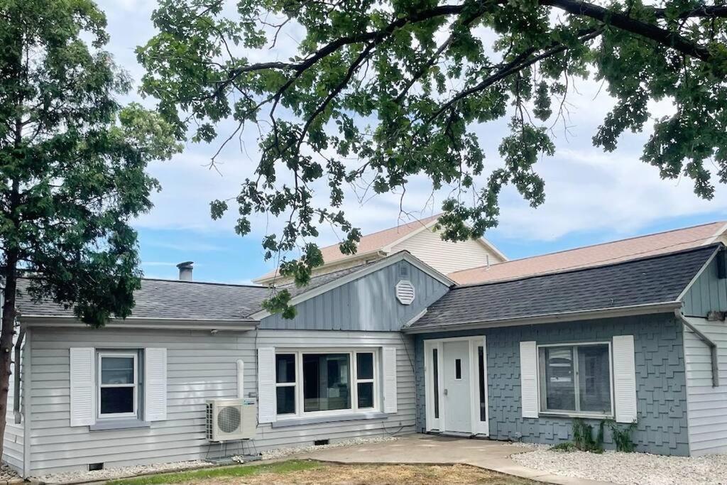 Waterfront Cottage Near Lambeau And Door County! Green Bay Exterior foto